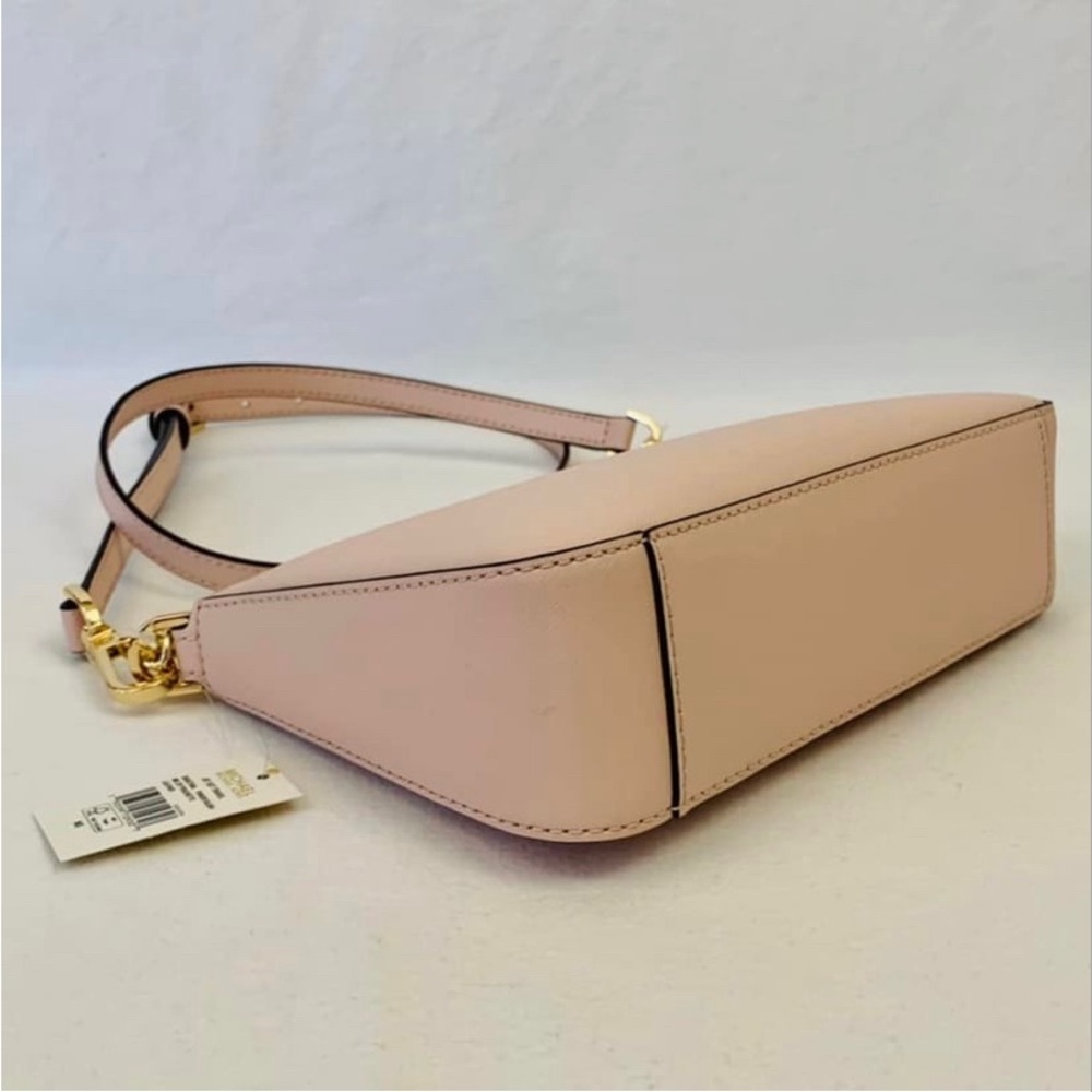 Michael Kors Jet Set Travel Medium Zip Pouchette - Picture 5 of 9